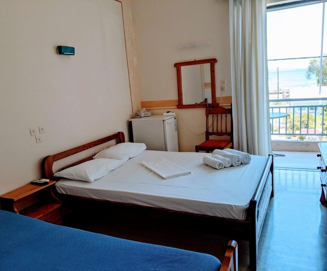 Hotel Ionio 卡塔科隆 外观 照片